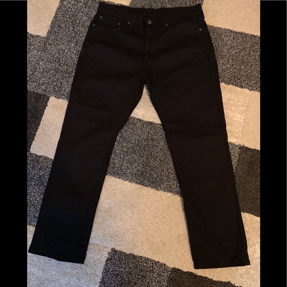 🔥541 MEN BLACK LEVI’S 🔥